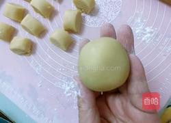 蛋黄豆沙月饼的做法图解14