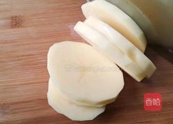 香辣狼牙土豆的做法图解1