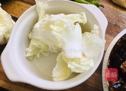 砂锅红烧肉炖白菜的做法图解1