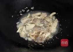 平菇炒鸡蛋的做法图解7
