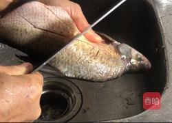 麻辣武昌鱼的做法图解1