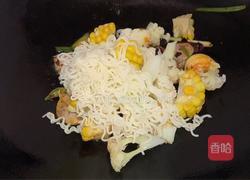 麻辣炒泡面的做法图解12
