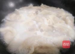 煮冷冻饺子不沾锅的方法的做法图解3
