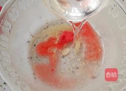 小猪鲜肉包的做法图解1