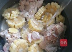 玉米猪骨汤的做法图解4
