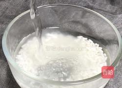 三色丁肉末粥的做法图解1