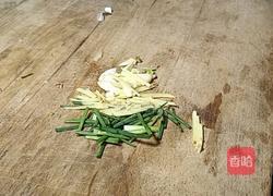 萝卜鱼肉汤的做法图解2