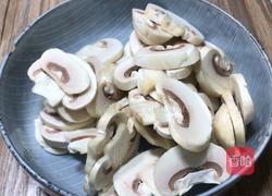口蘑蛋卤面的做法图解1