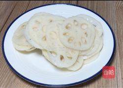 椒麻荷兰豆炒藕片的做法图解2