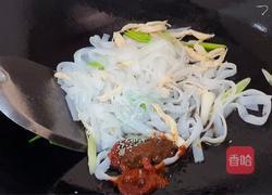 鸡肉丝炒河粉的做法图解7