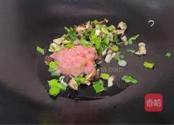 香菇肉末拌面的做法图解2