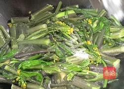 醋溜红菜苔的做法图解5