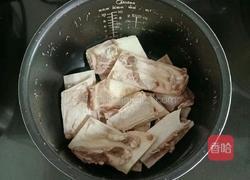 牛骨莲藕汤的做法图解5