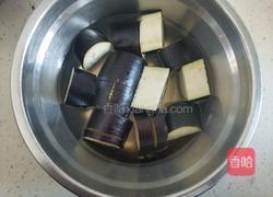 年夜饭之张灯结彩灯笼茄子的做法图解2