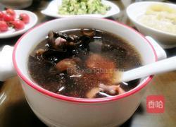 正月初一墨鱼汤的做法图解1