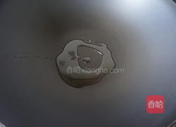 口蘑炒鸡蛋 的做法图解2