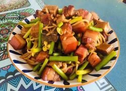 红烧肉烩菜