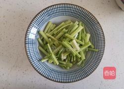 芹菜炒鸡胗的做法图解5