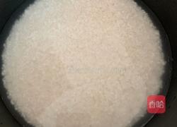 广式腊味煲仔饭的做法图解1