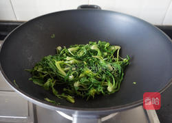 荠菜炒肉丝的做法图解7
