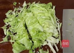 包菜瘦肉粥的做法图解2