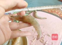 西兰花胡萝卜炒虾的做法图解4
