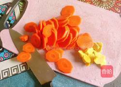 西兰花胡萝卜炒虾的做法图解10