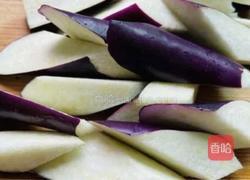 米汤焖茄子的做法图解1