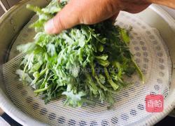 炒面蒸茼蒿的做法图解5