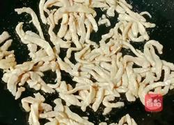 胡萝卜木耳炒鸡丝的做法图解10