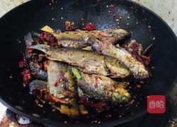 香酥小鲫鱼的做法图解7