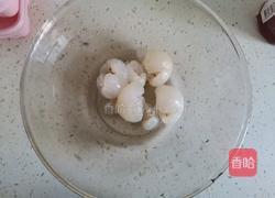 荔枝柠檬冰饮的做法图解2