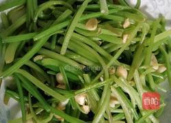 清炒红薯杆的做法图解4