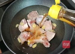 虫草花玉米筒骨汤的做法图解5
