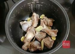虫草花玉米筒骨汤的做法图解7