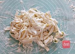 手擀面的做法图解15