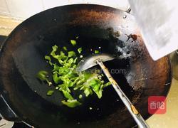 青椒鸡蛋西红柿拌面的做法图解8