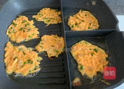 番薯虾仁烙饼的做法图解6