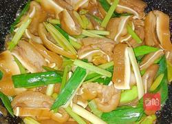 芹菜炒猪耳朵的做法图解8
