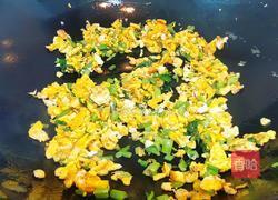 芹香蛋炒饭的做法图解9