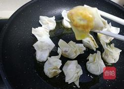抱蛋煎馄饨的做法图解4