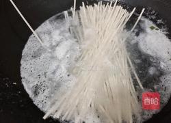酸汤鸡蛋面的做法图解7