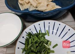 韭菜炒豆皮的做法图解2
