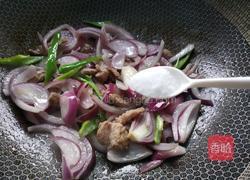 洋葱炒肉的做法图解6