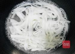 粿条汤的做法图解3