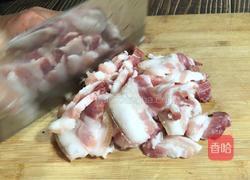 菜梗萝卜炖土豆的做法图解2