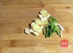 菜梗萝卜炖土豆的做法图解5