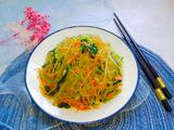 菠菜豆芽炒粉丝