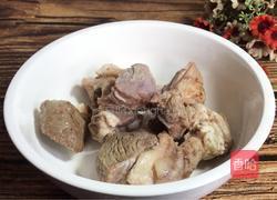 人参炖羊肉的做法图解2