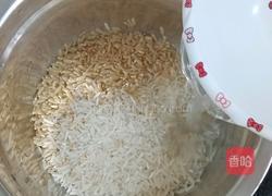 大米糙米花生粥的做法图解3